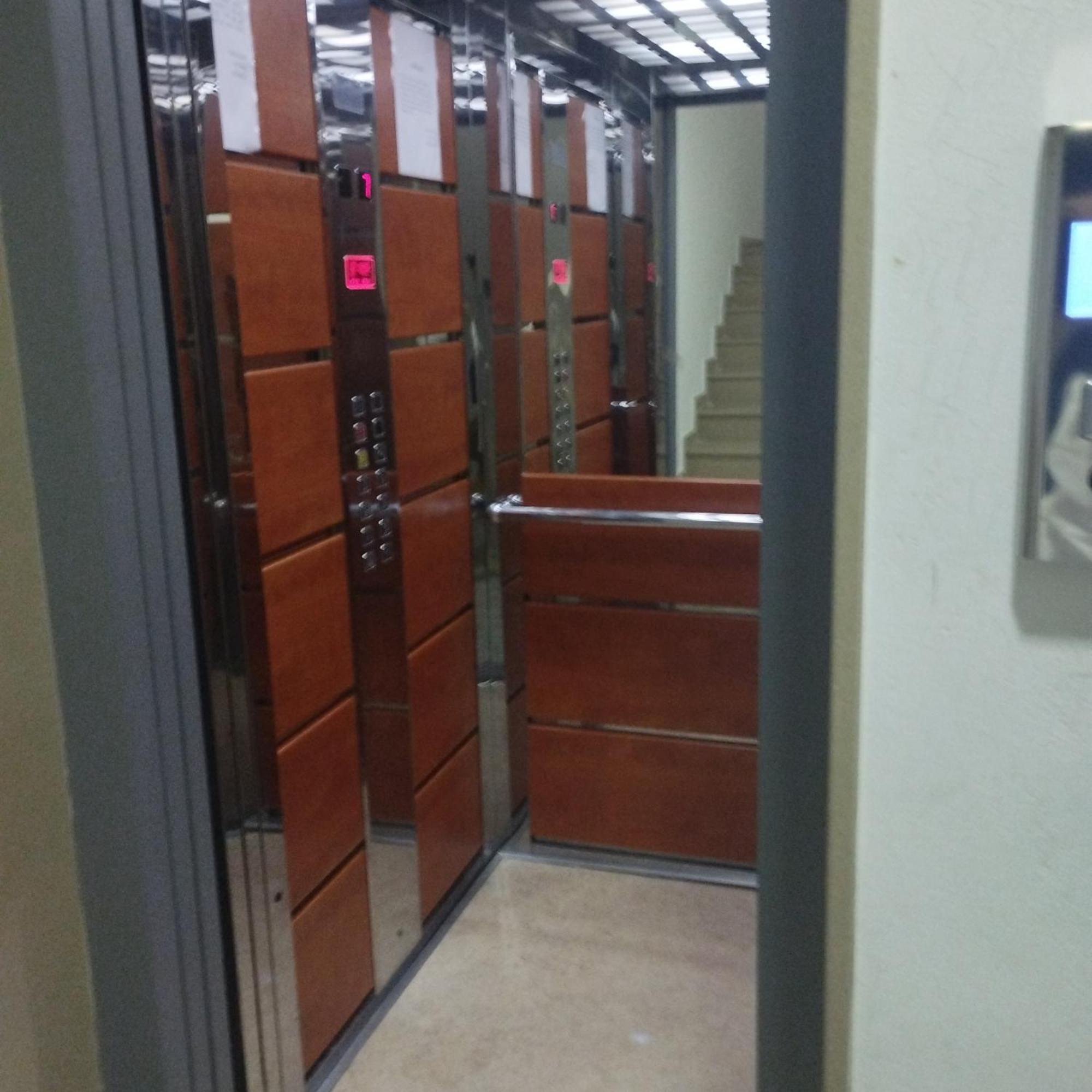 Hergi Apartament Vlore Luaran gambar