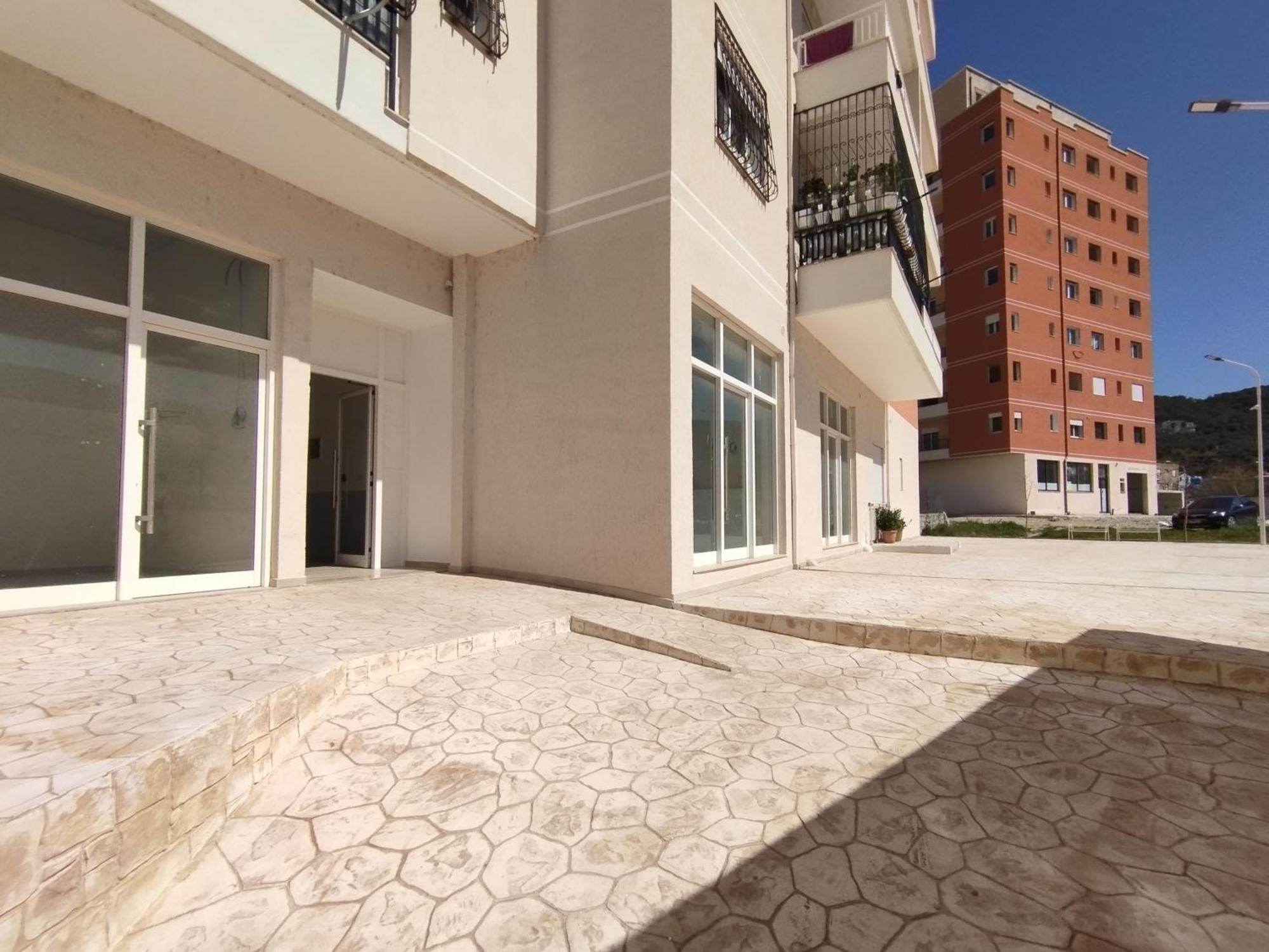 Hergi Apartament Vlore Luaran gambar